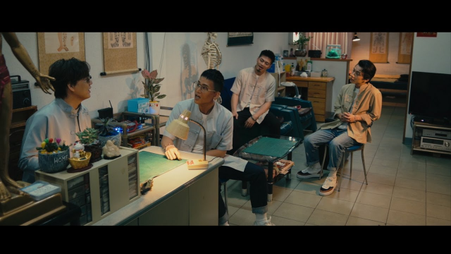蕭煌奇 Ricky Hsiao〈寫一條歌，寫你我爾爾〉Feat. 茄子蛋 Official MV