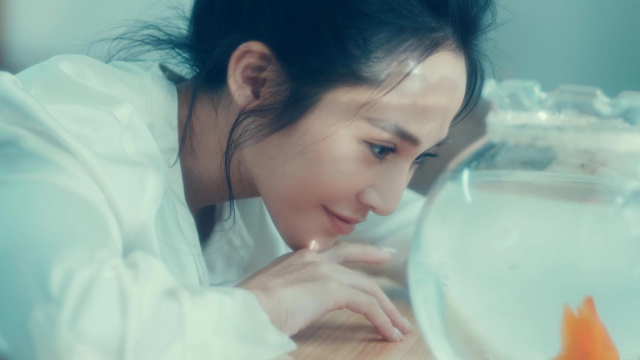 梁文音 Wen Yin Liang 〈還能幸福嗎〉Official Music Video